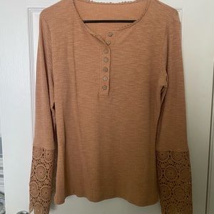 Long sleeve top with lace sleeves
